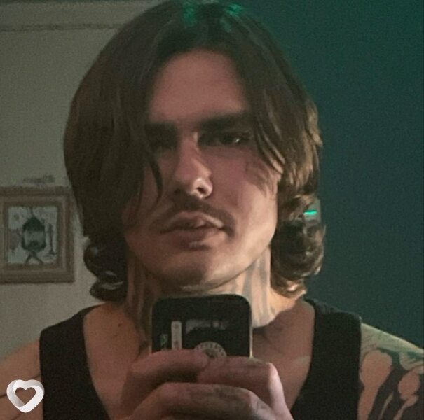 Максим, 23, Воронеже — анкета №2047404