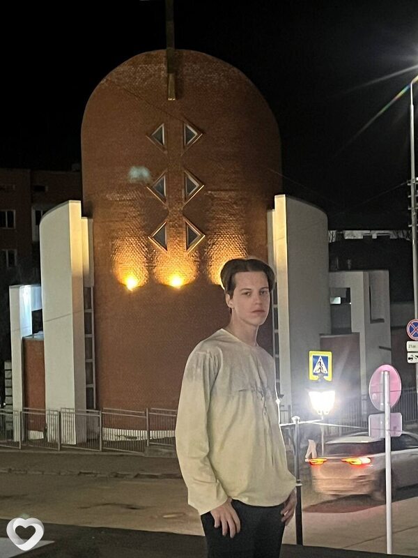 Юрий, 19, Саратове — анкета №2047018