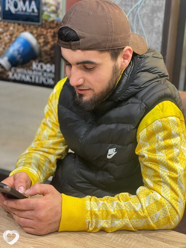 Максим, 22, Санкт-Петербурге — анкета №2047521