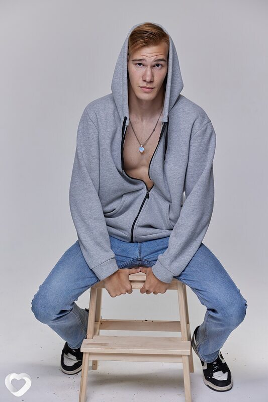 Матвей, 21, Москве — анкета №2047708