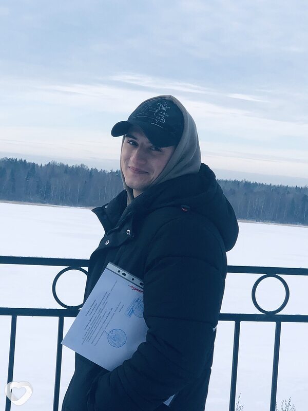 Влад, 22, Кировске — анкета №2047852