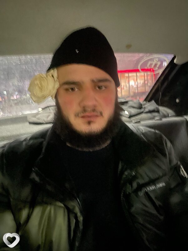 Рустам, 22, Сургуте — анкета №2047958