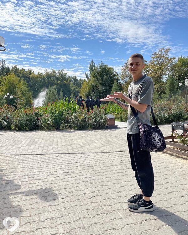 Дмитрий, 32, Москве — анкета №2048870