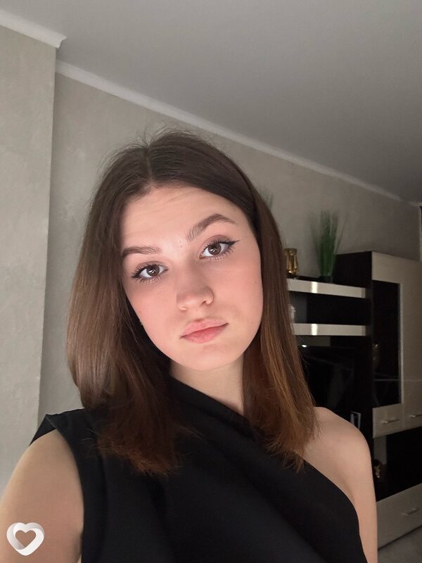 Ксения, 20, Калининграде — анкета №2048986