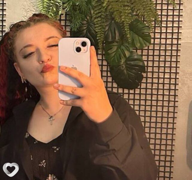Милена, 21, Жлобине — анкета №2048796