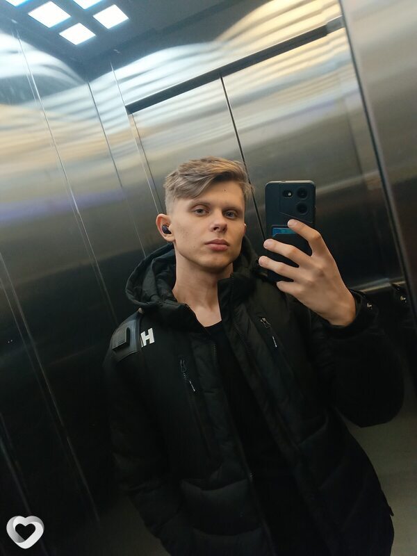 Алексей, 24, Москве — анкета №2048999
