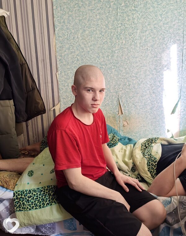 Александр, 20, Москве — анкета №2049377