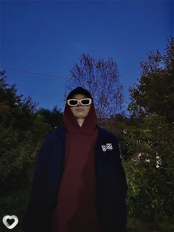 Никита, 19, Омске — анкета №2049102