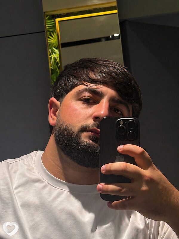 Arman, 22, Ереван — анкета №2049917