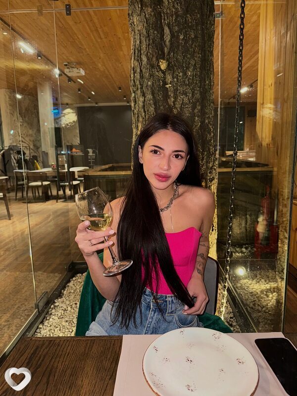 Карина, 26, Омске — анкета №2050112