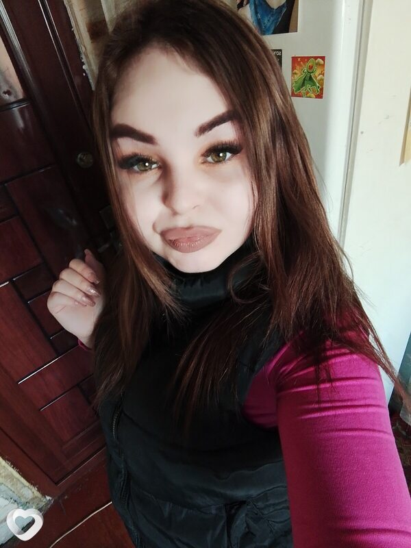 Екатерина, 21, Новокузнецке — анкета №2050068