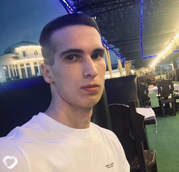 Толя, 31, Томске — анкета №2050454