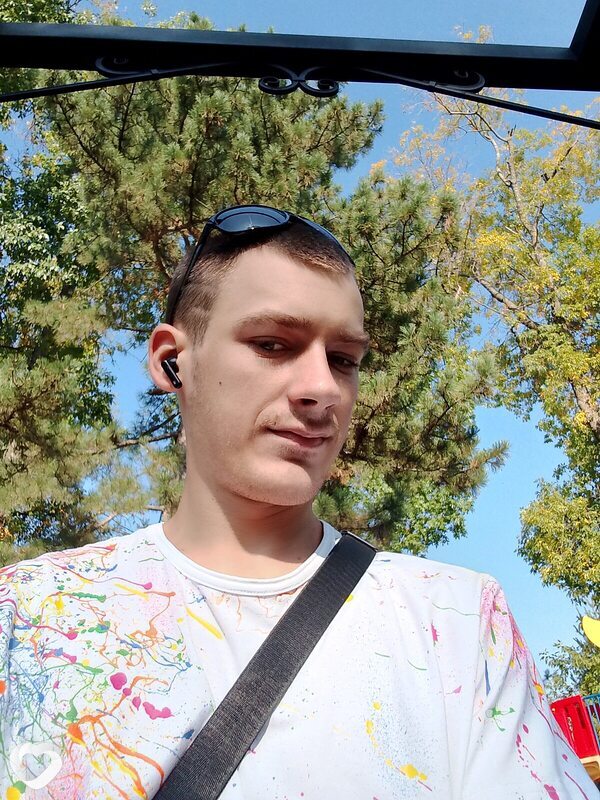 Евгений, 21, Крымске — анкета №2050653