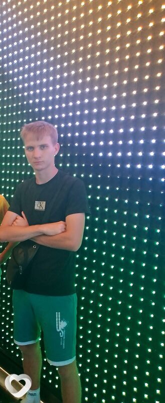 Александр, 19, Краснодаре — анкета №2050627