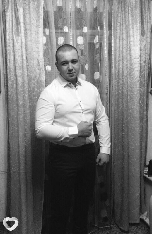 Дмитрий, 29, Волжском — анкета №2050872
