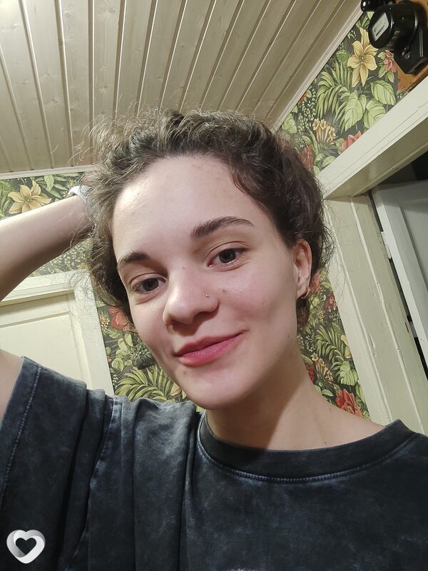 Полина, 21, Туле — анкета №2051047