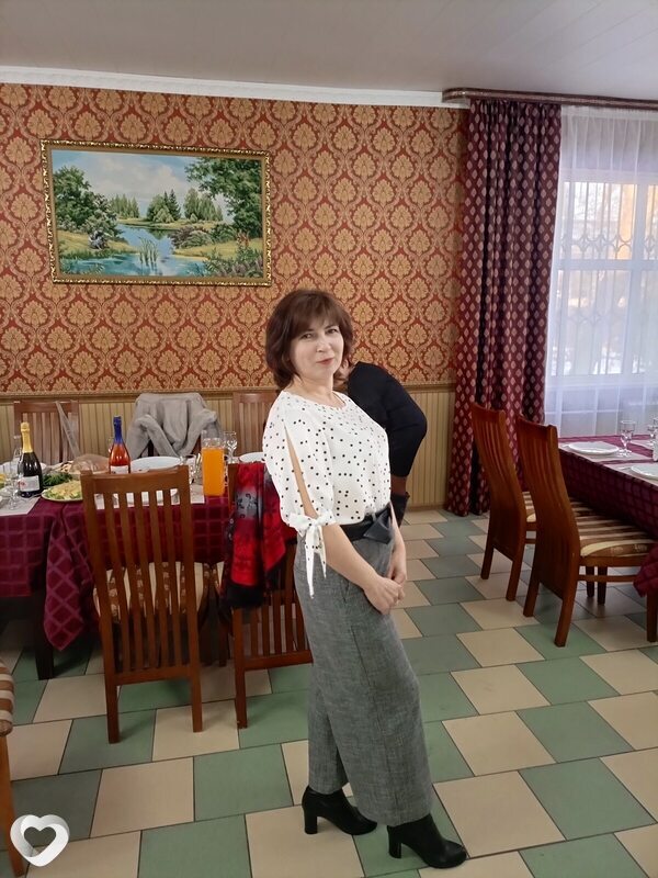 Иришка, 44, Каменске-Шахтинском — анкета №2051023