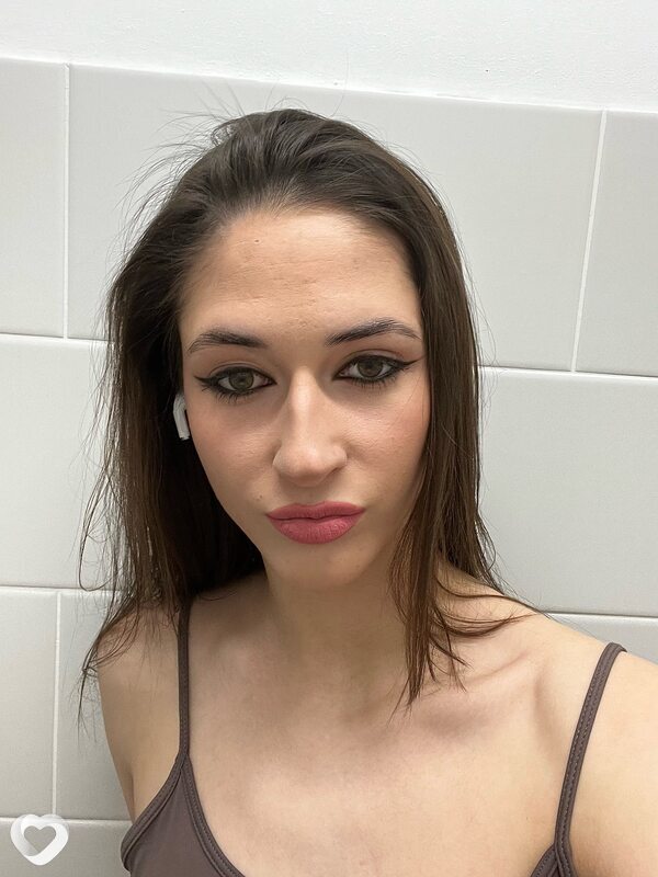 Вика, 20, Москве — анкета №2051481