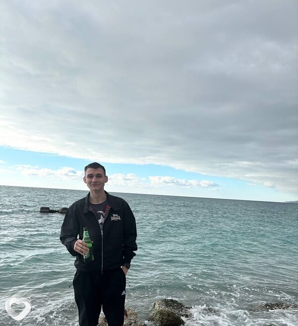 Юрий, 19, Туле — анкета №2051562