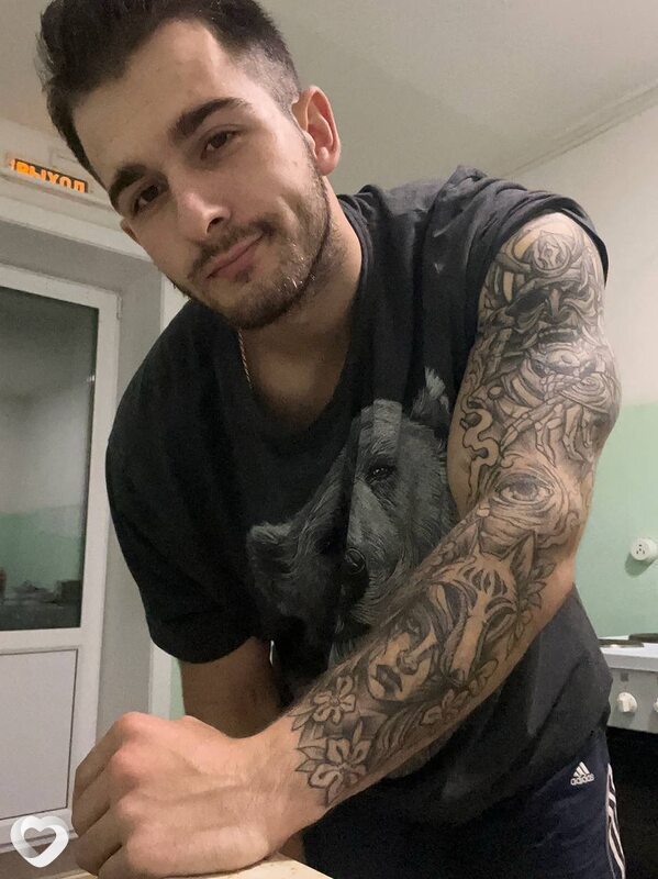Александр, 27, Уссурийске — анкета №2051688