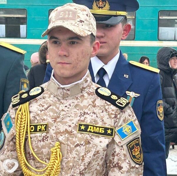 Максим, 21, Костанае — анкета №2052124