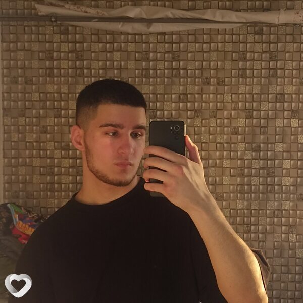Камиль, 23, Ялте — анкета №2052694