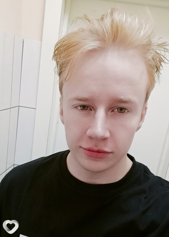 Илья, 22, Красноярске — анкета №2053275