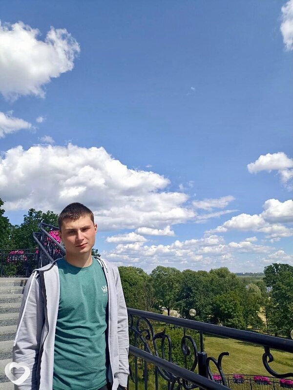 Влад, 25, Орше — анкета №2054639