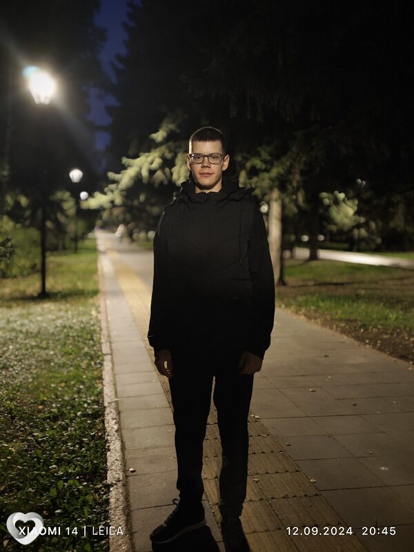 Максим, 21, Новосибирске — анкета №2055131