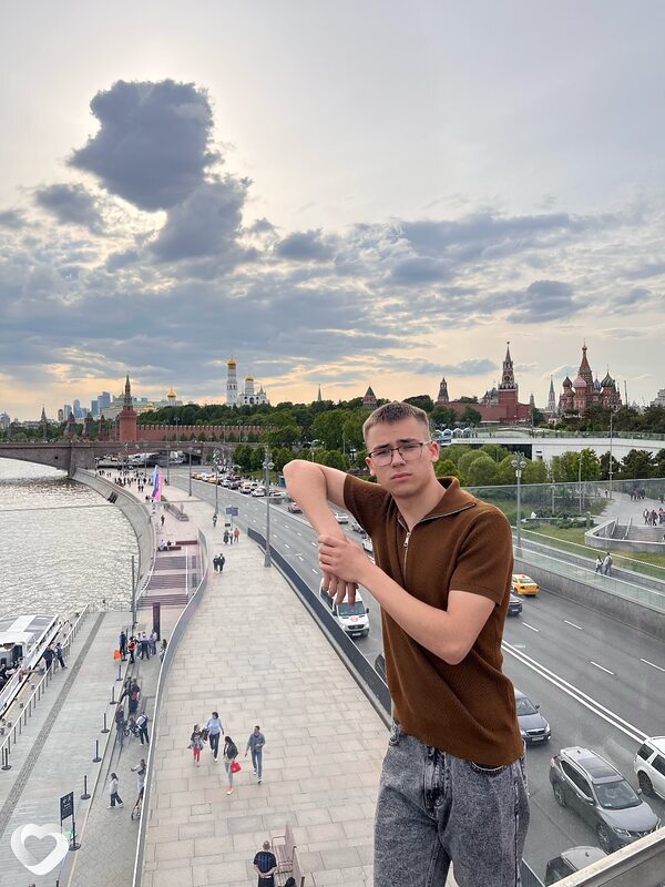 Николай, 20, Москве — анкета №2055159