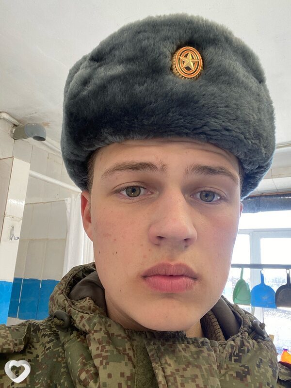 Владислав, 22, Москве — анкета №2055422
