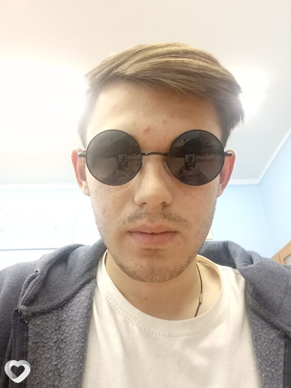 Илья, 21, Гомеле — анкета №2055679
