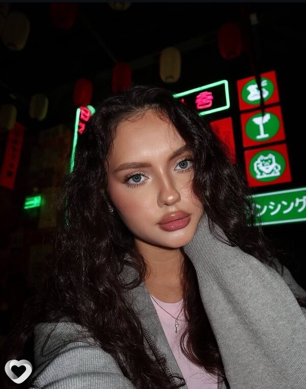 Анюта, 24, Москве — анкета №2056144