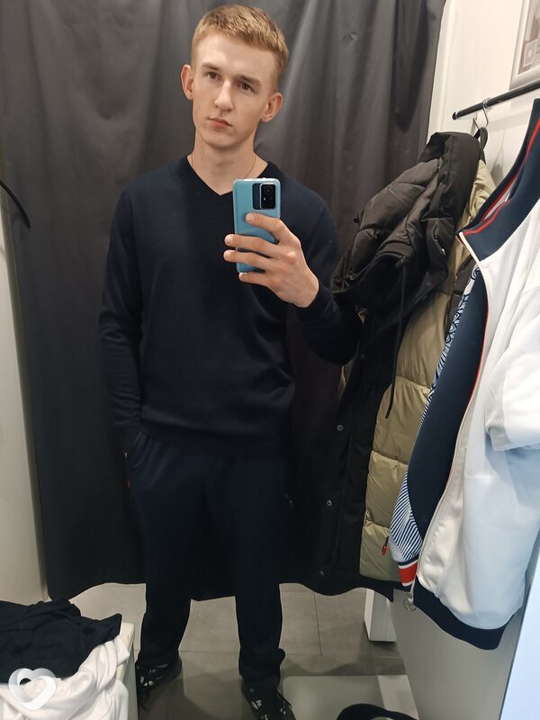 Максим, 23, Новороссийске — анкета №2056269