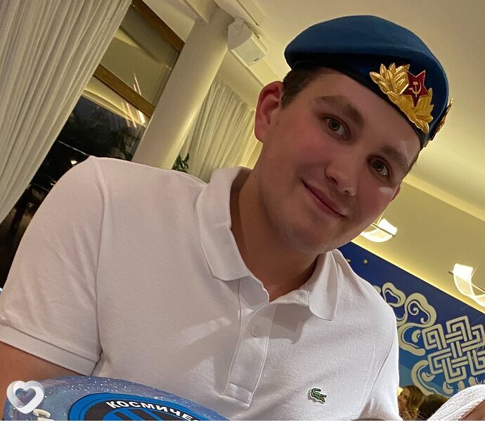 Михаил, 23, Чите — анкета №2056376