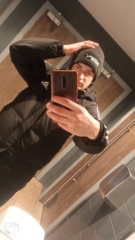 Максим, 24, Москве — анкета №2057337