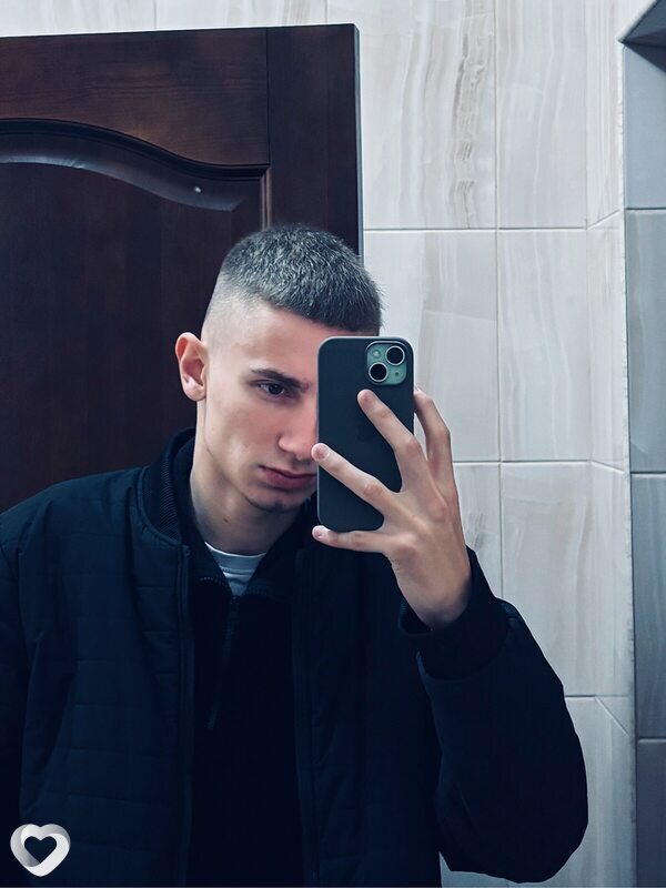 Вадик, 23, Владимире — анкета №2057366