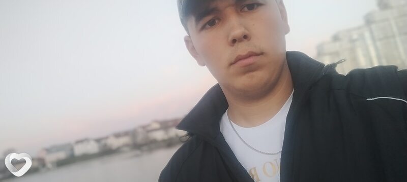 Емир, 23, Минске — анкета №2057367