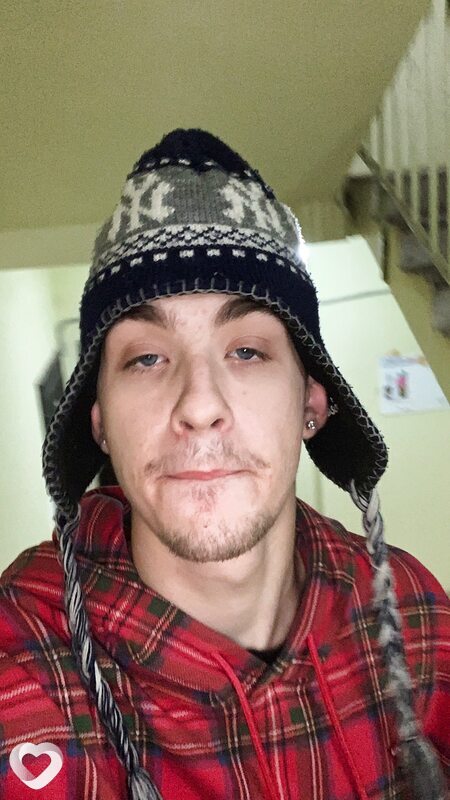 Максим, 21, Твери — анкета №2057529