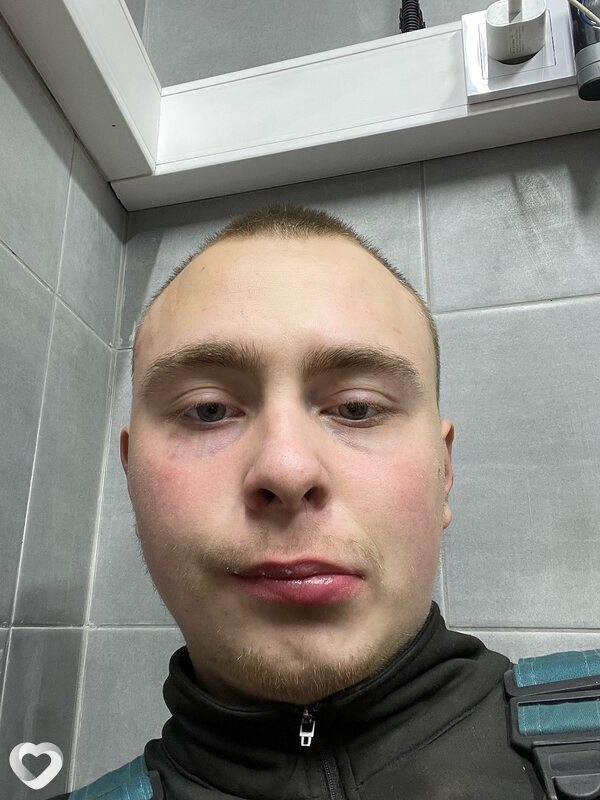 Кирилл, 21, Москве — анкета №2058007