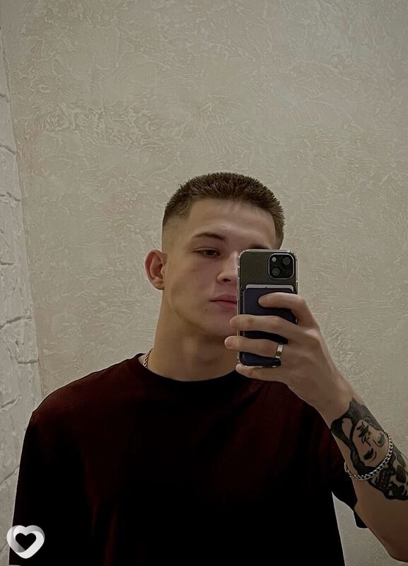Саша, 21, Минске — анкета №2058534