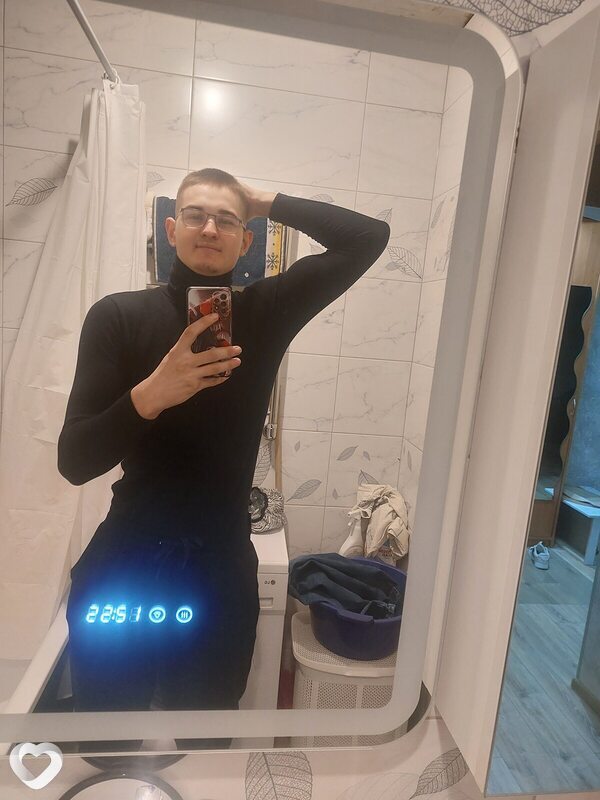 Незнакомец, 20, Бресте — анкета №2058323