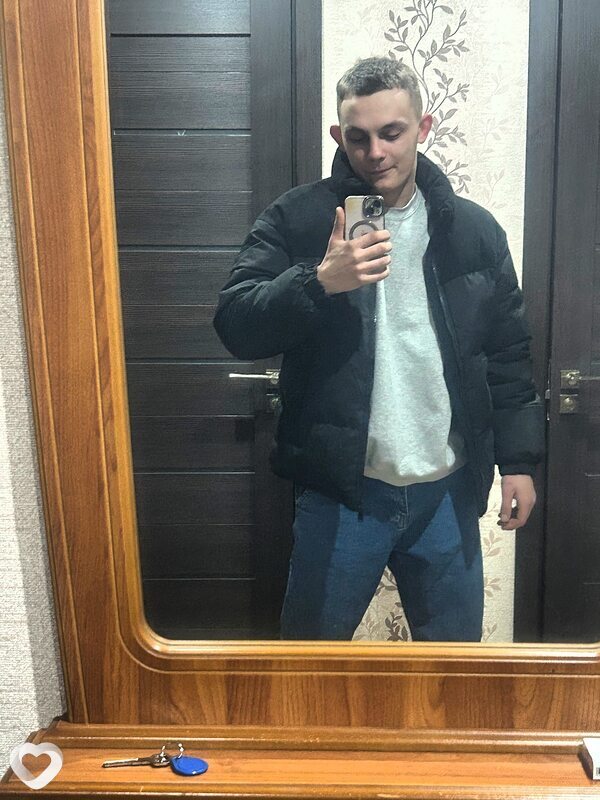Илья, 24, Слуцке — анкета №2058607
