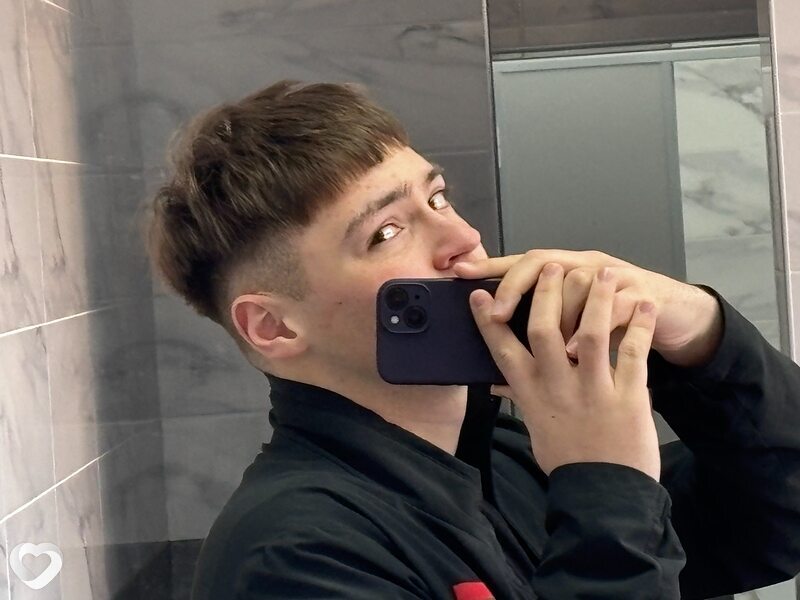 Илья, 19, Минске — анкета №2059543