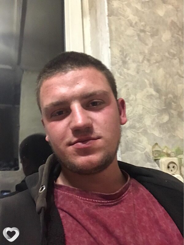 Дмитрий, 21, Рогачев — анкета №2059349