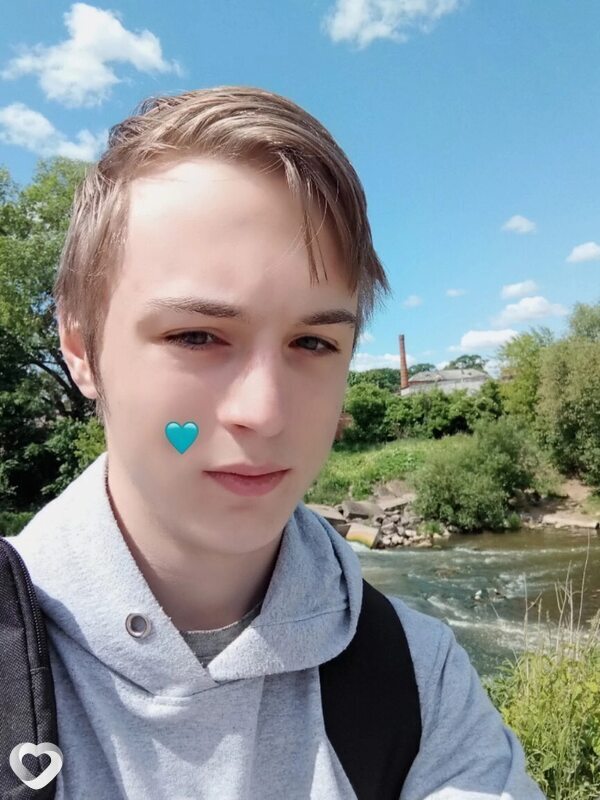 Михаил, 19, Москве — анкета №2059708