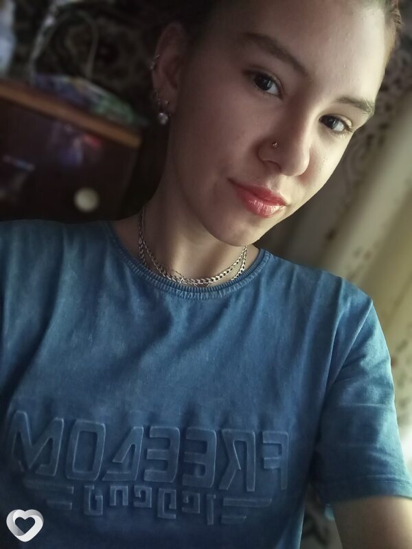 Анастасия, 20, Снежном — анкета №2059837