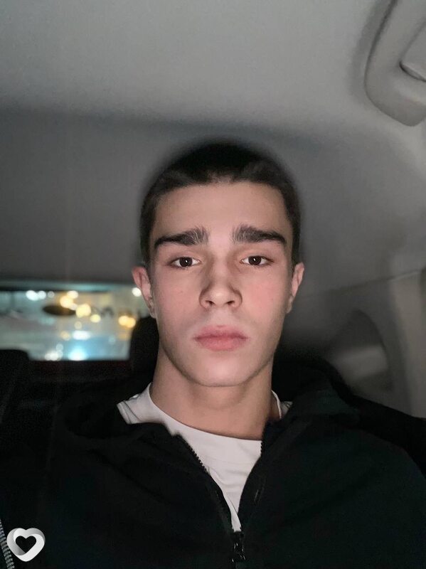 Дмитрий, 21, Москве — анкета №2060123