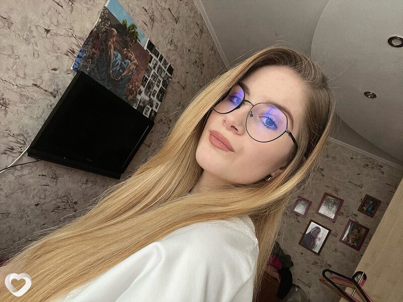Анна, 21, Новосибирске — анкета №2060732