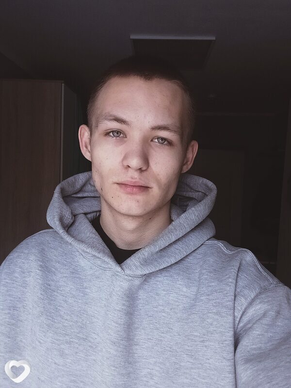 Артём, 21, Москве — анкета №2062338